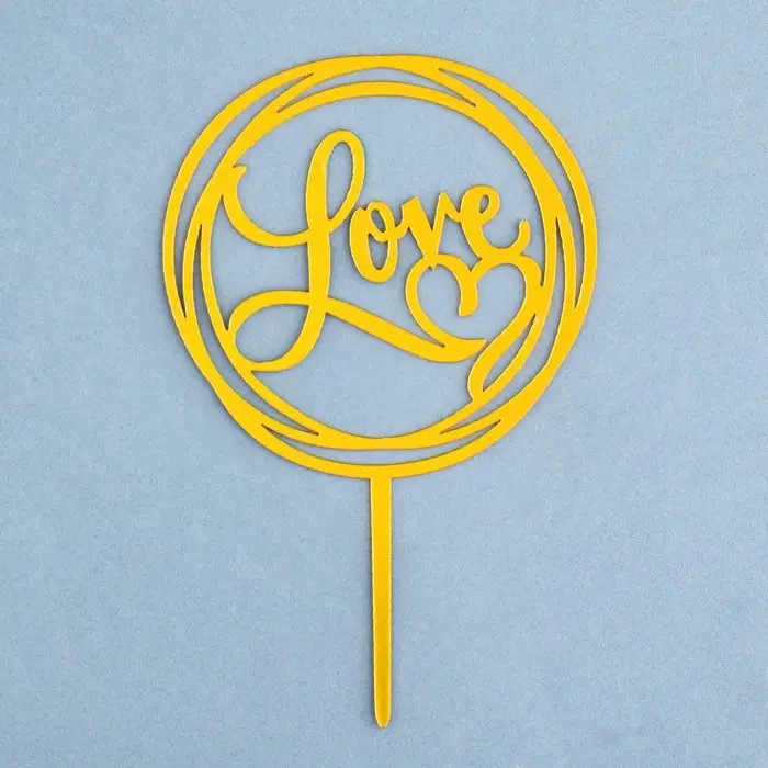 Топпер для торта Love, золото Топпер для торта Love, золото