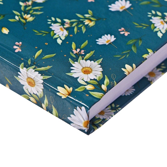 Ежедневник недатированный А5, 128 листов Ежедневник недатированный А5, 128 листов "ЦВЕТЫ. Паттерн", твёрдая обложка, глянцевая ламинация