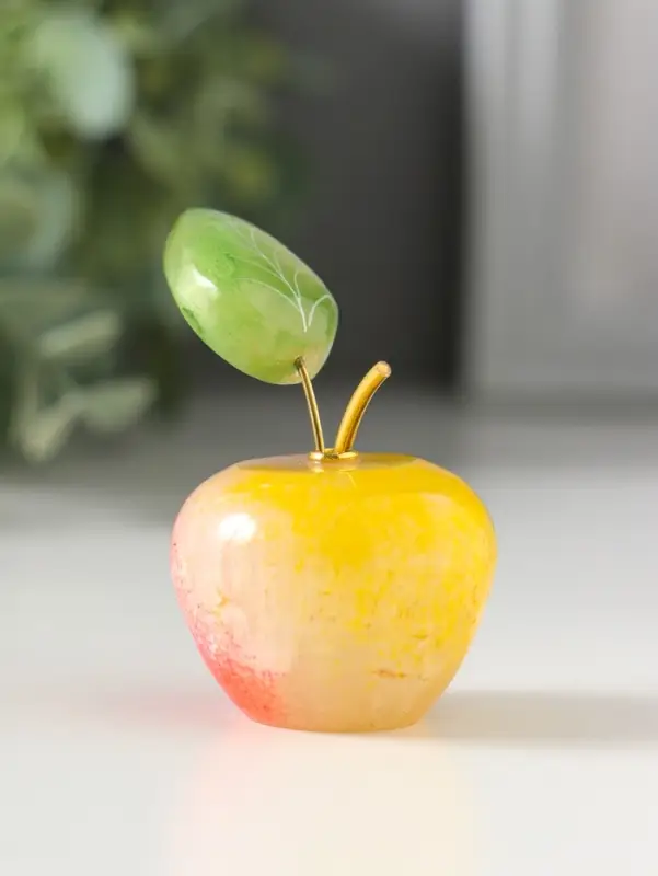 Фигурка &laquo;Яблоко&raquo;, 4.5&times;5 см, селенит