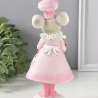 Сувенир полистоун "Мышка-кондитер в розовом платье и колпаке, с тортом" 8,5х6х17 см