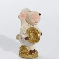 Фигурка полистоун &laquo;Овечка Бяша с золотой монетой&raquo;, 2.5&times;2.5&times;4 см, МИКС