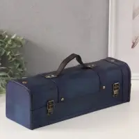 Шкатулка подарочная под бутылку &laquo;С заклёпками&raquo;, дерево, ярко-синяя, 11&times;34&times;12.8 см