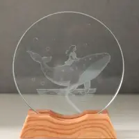 Сувенир стекло свет "Диск. Девочка и кит" 5хLED d=10 см, USB 10х4х11,4 см Сувенир стекло свет "Диск. Девочка и кит" 5хLED d=10 см, USB 10х4х11,4 см