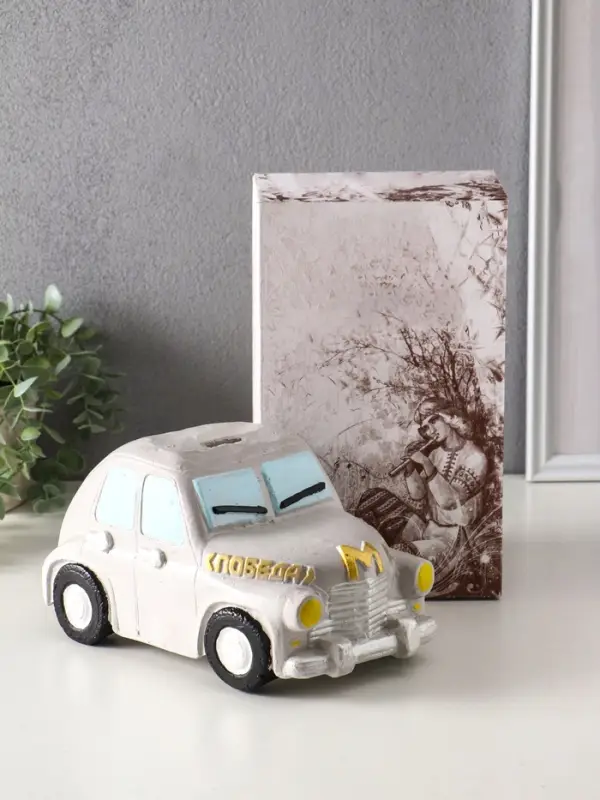 Копилка для денег «Машина Победа», гипс, 13×24.5×13.5 см Копилка для денег «Машина Победа», гипс, 13×24.5×13.5 см