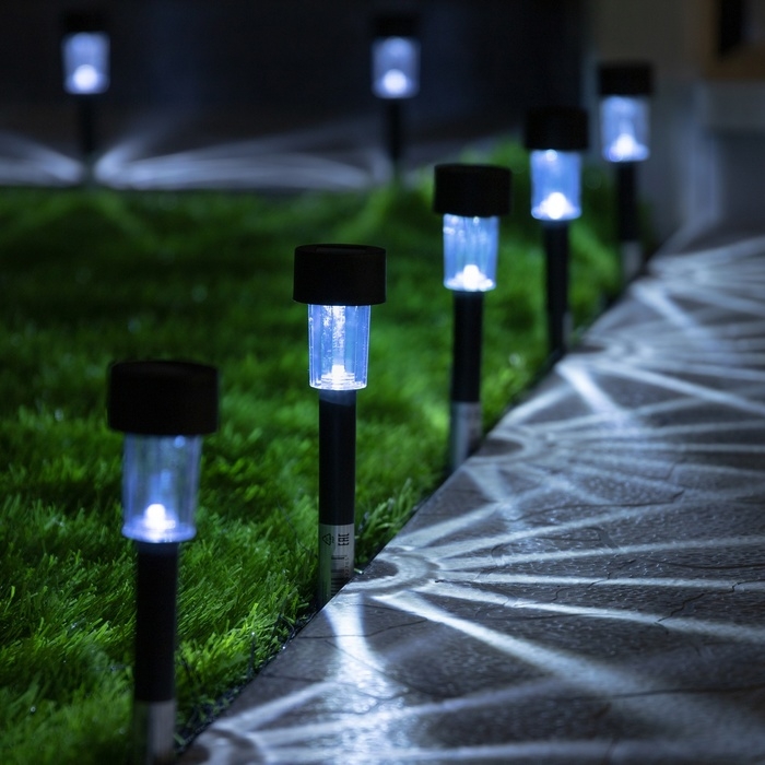 Набор садовых светильников на солнечной батарее «Цилиндр», 4.5 × 30 × 4.5 см, 1 LED, свечение белое, 10 шт. Набор садовых светильников на солнечной батарее «Цилиндр», 4.5 × 30 × 4.5 см, 1 LED, свечение белое, 10 шт.