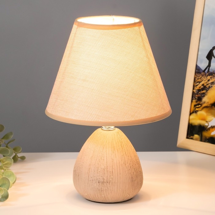 Настольная лампа «Эстель» Е27 40 Вт бежевый 17×17×26 см RISALUX Настольная лампа «Эстель» Е27 40 Вт бежевый 17×17×26 см RISALUX