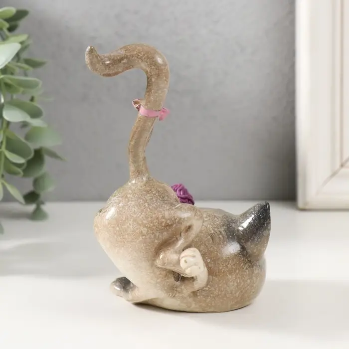 Фигурка полистоун лак &laquo;Кошечка играет с клубком&raquo;, 9.5&times;8&times;12.5 см