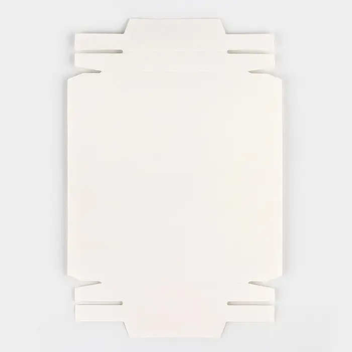 Коробка для шоколада «Белая», с окном, 16.4 х 8.4 х 1.7 см Коробка для шоколада «Белая», с окном, 16.4 х 8.4 х 1.7 см