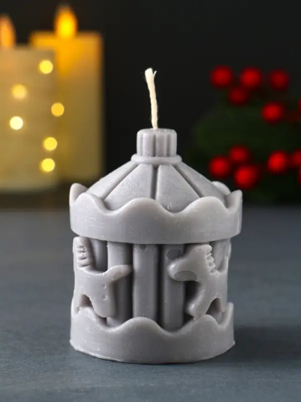 Свеча новогодняя "Карусель с лошадками" 65х80 мм, серый