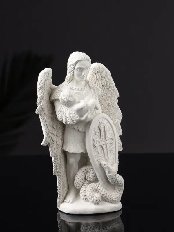 Фигурка гипс &laquo;Архангел Михаил&raquo;, 14&times;9&times;4 см, натуральный гипс