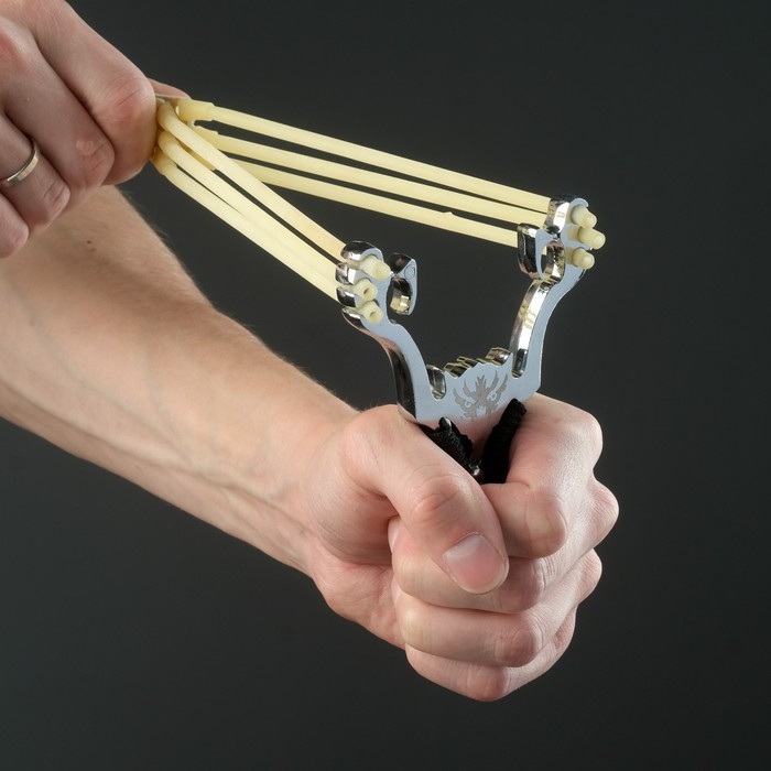 Рогатка металлическая Рогатка металлическая "Взгляд дракона" в текстильной оплётке, 17 см, чёрная