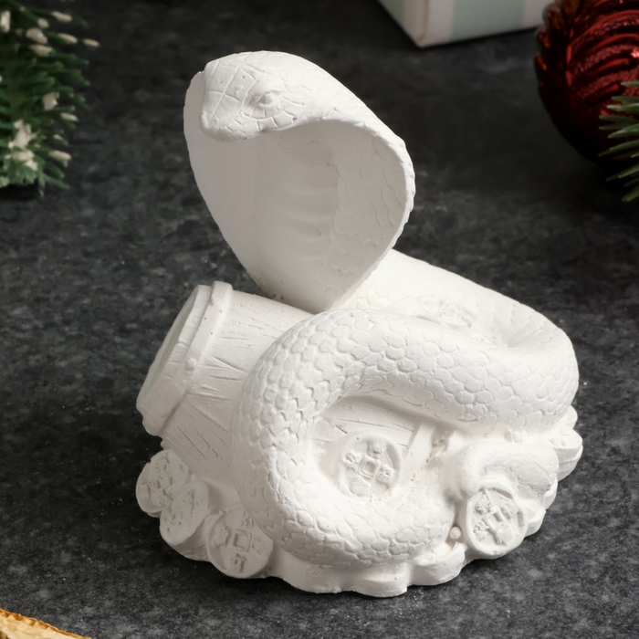 Новый год. Символ 2025. Фигура для раскраски  Новый год. Символ 2025. Фигура для раскраски "Змея на деньгах с бочкой", 6х6х5см