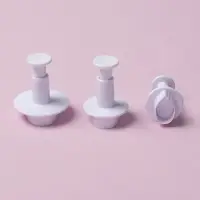 Плунжеры кондитерские Доляна &laquo;Листья&raquo;, набор 3 шт., пластик, белые