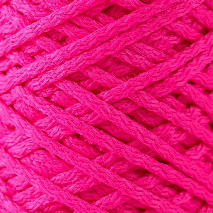 Шнур полиэфирный без сердечника 5 мм 100м/210г (+/- 5%) неоново-розовый-1001 Шнур полиэфирный без сердечника 5 мм 100м/210г (+/- 5%) неоново-розовый-1001