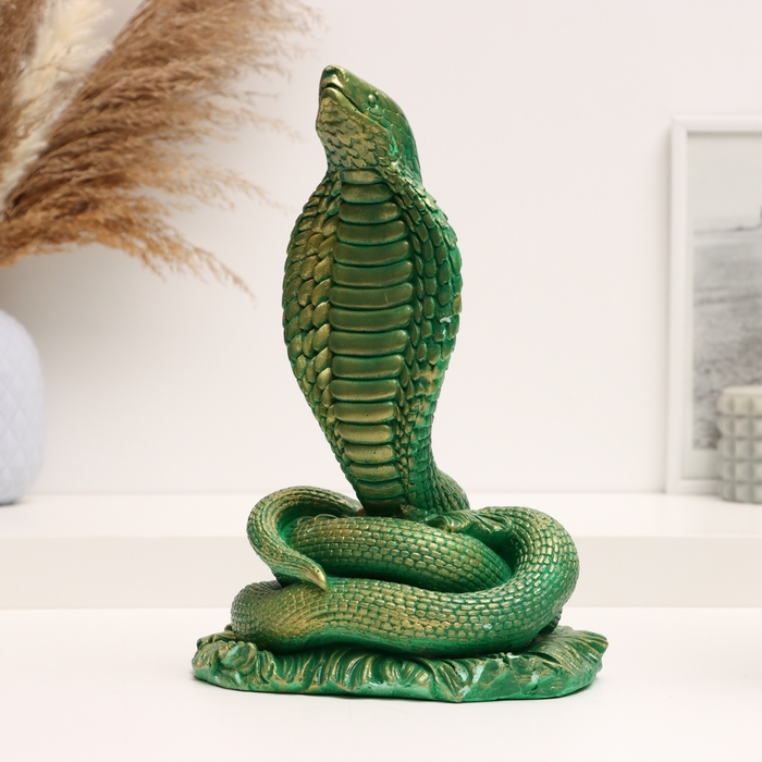 Новый год. Символ 2025. Фигура Новый год. Символ 2025. Фигура "Змея Кобра" зеленая с позолотой, 17х13х25см