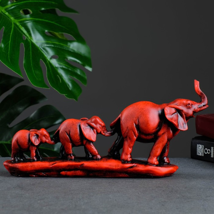 Фигура Фигура "Слоники" красный, 30х14х6см