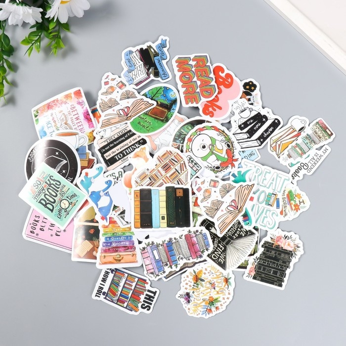 Набор наклеек Набор наклеек "Книжный червь" 50 шт 3-8,5 см