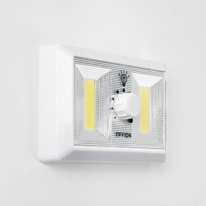 Фонарь-светильник  Фонарь-светильник "Мастер К", 220 лм, COB, 4 ААА, магнит, клейкая основа, 11.2 х 7.5 х 3 см