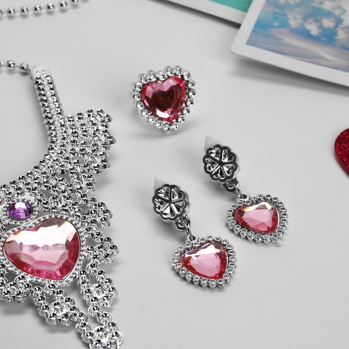 Набор детский «Выбражулька» 3 предмета: клипсы, колье, кольцо, сердце, цвет розовый Набор детский «Выбражулька» 3 предмета: клипсы, колье, кольцо, сердце, цвет розовый