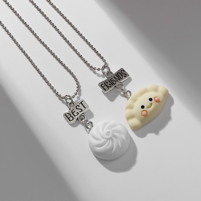 Кулоны «Неразлучники» пельмень и хинкали, цвет белый в серебре, 40 см