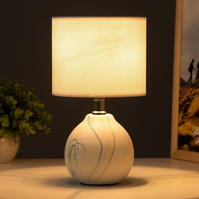 Настольная лампа Настольная лампа "Гуте" 1хE14 белый-голубой 15х15х26 см RISALUX