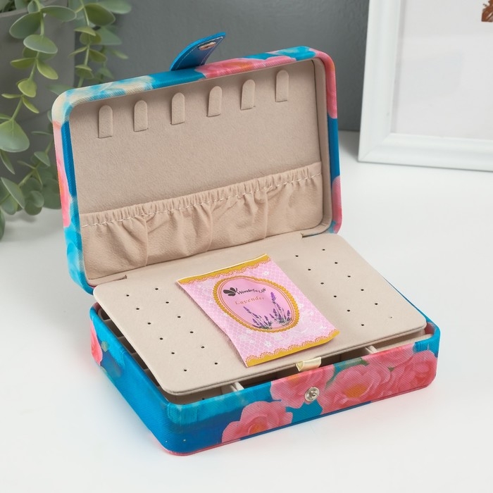 Шкатулка кожзам для украшений  Шкатулка кожзам для украшений "Девушка с розовым пионом" 11х16х5,5 см