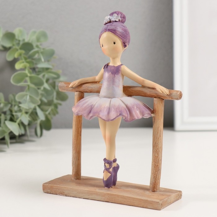 Сувенир полистоун "Маленькая балерина за станком" фиолетовый 12,5х7х16,5 см
