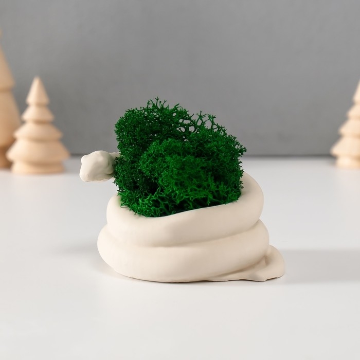 Сувенир мини  Сувенир мини "Змея" крученая со мхом белая 7х6х4 см (мох зелен стабил)