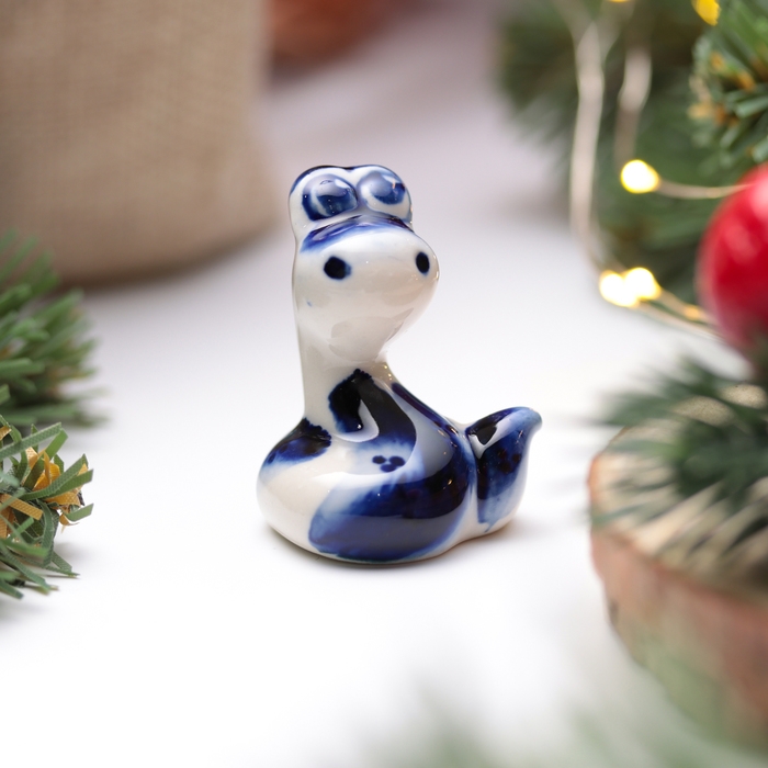 Новый год. Сувенир символ года 2025 Новый год. Сувенир символ года 2025 "Змея Кнопка", гжель, 4 см