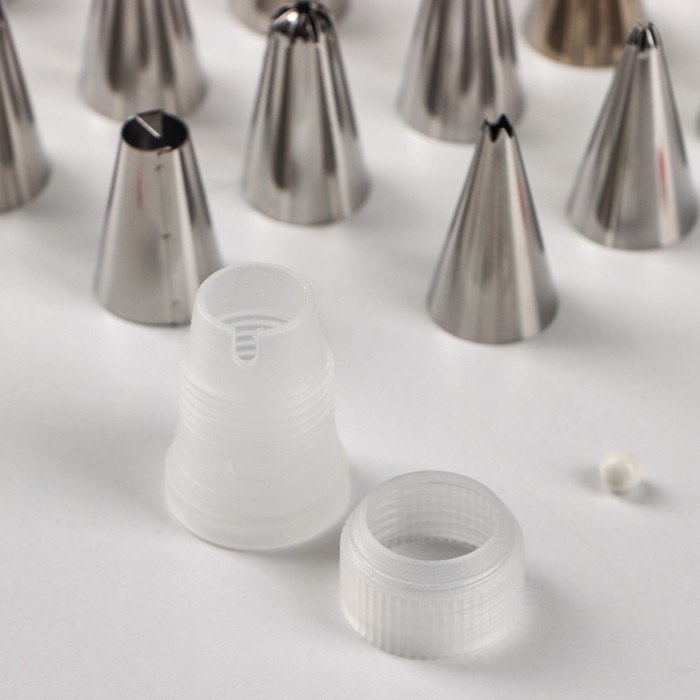 Набор насадок кондитерских, 42 шт, d=1,7 см, адаптер, в кейсе, насадки МИКС Набор насадок кондитерских, 42 шт, d=1,7 см, адаптер, в кейсе, насадки МИКС