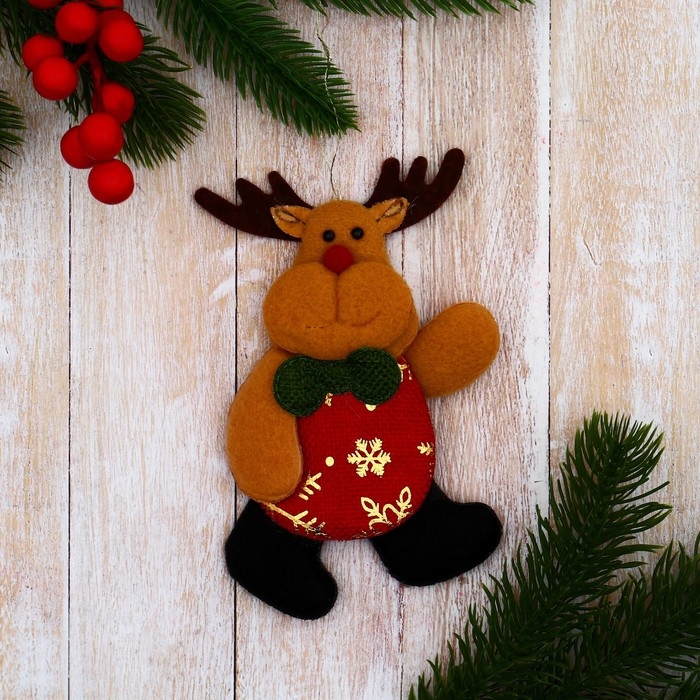 Мягкая подвеска Мягкая подвеска "Олень в костюмчике с узором" 7х12 см, красный