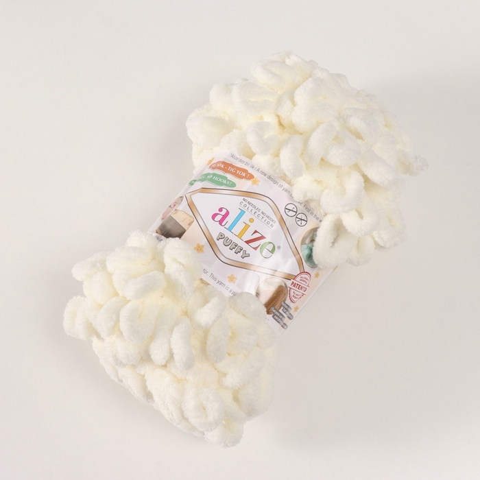 Плюшевая пряжа для вязания руками ALIZE, Puffy, 100 % микрополиэстер, 9 м/100 г, (62 св. молочный) Плюшевая пряжа для вязания руками ALIZE, Puffy, 100 % микрополиэстер, 9 м/100 г, (62 св. молочный)