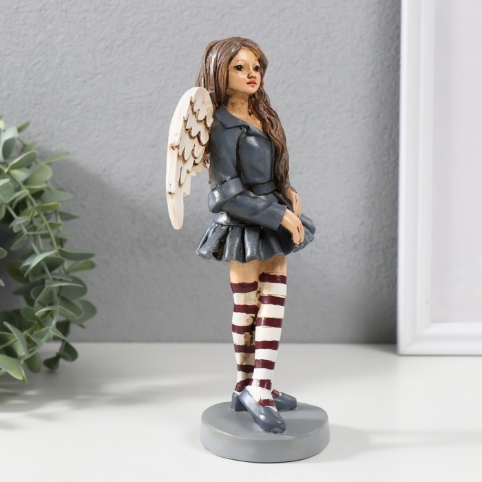 Сувенир полистоун Сувенир полистоун "Девочка-ангел в сером платье и полосатых гетрах" 12х6,5х19,5 см