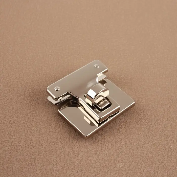 Застёжка для сумки, 3.3×3.3 см, цвет серебряный Застёжка для сумки, 3.3×3.3 см, цвет серебряный