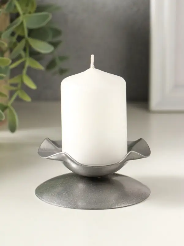 Подсвечник "Кувшинка Н" металл 7,3х3,5 см, серебро