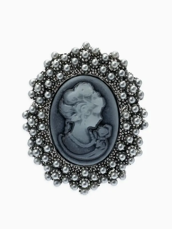 Брошь &laquo;Камея&raquo;, в жемчуге, серая в чернёном серебре