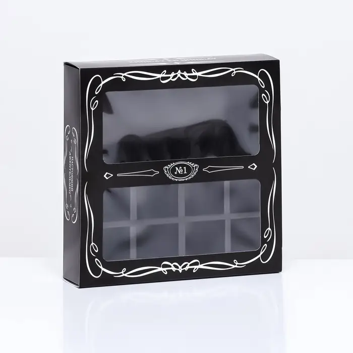 Коробка для 8 конфет шоколад, с окном, &laquo;Настоящий мужчина&raquo; 17.7&times;17.8&times;3.8 см