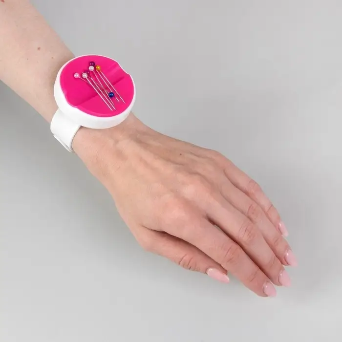 Игольница магнитная на руку, 25&times;5.7 см, МИКС