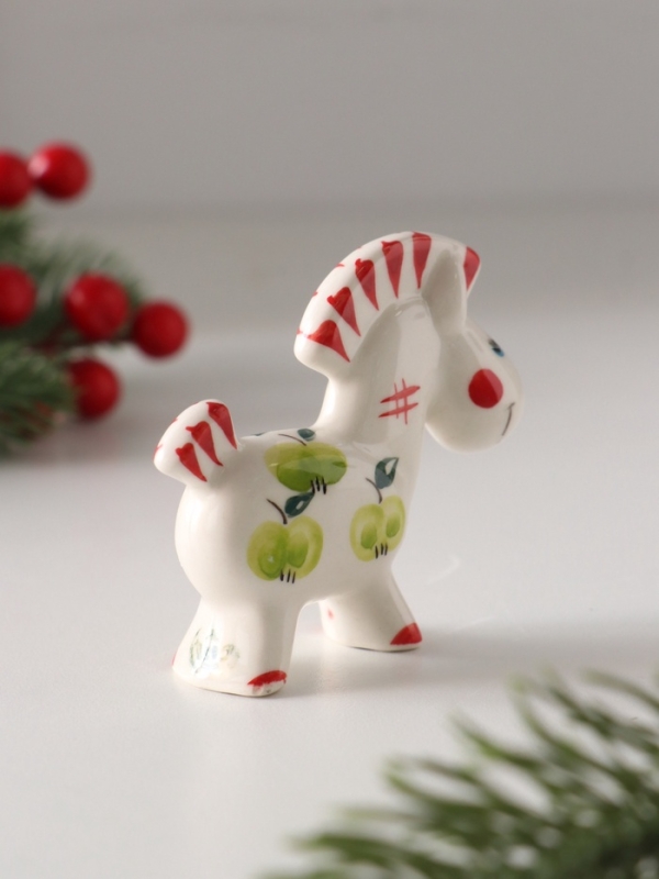 Статуэтка фарфоровая Статуэтка фарфоровая "Лошадка Яблоко зеленое", 7 см