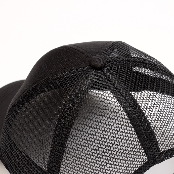 Кепка детская для мальчика с сеткой, цвет чёрный, р-р 54 Кепка детская для мальчика с сеткой, цвет чёрный, р-р 54