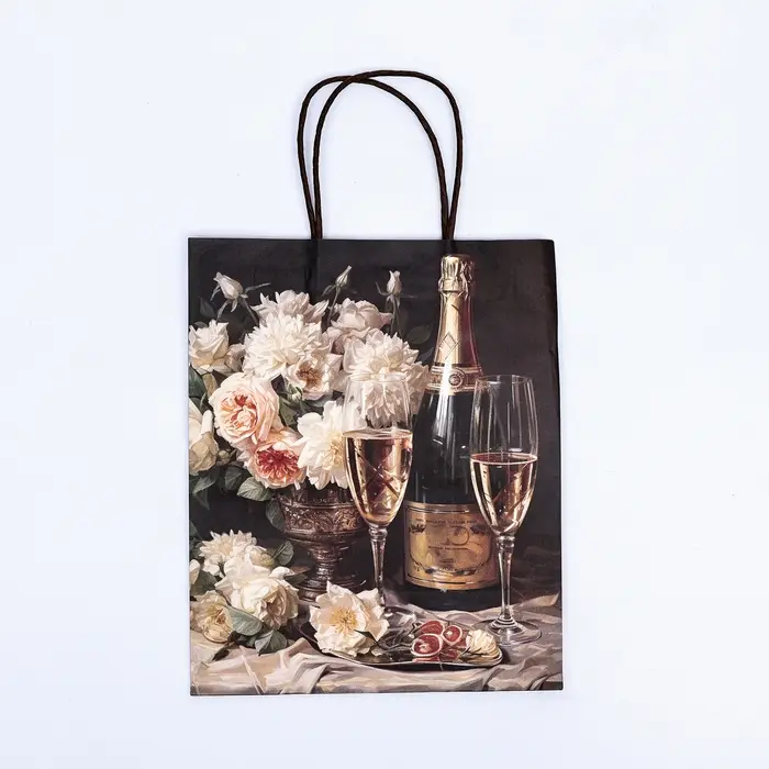 Пакет крафт «Праздник» 22×12×27 см Пакет крафт «Праздник» 22×12×27 см