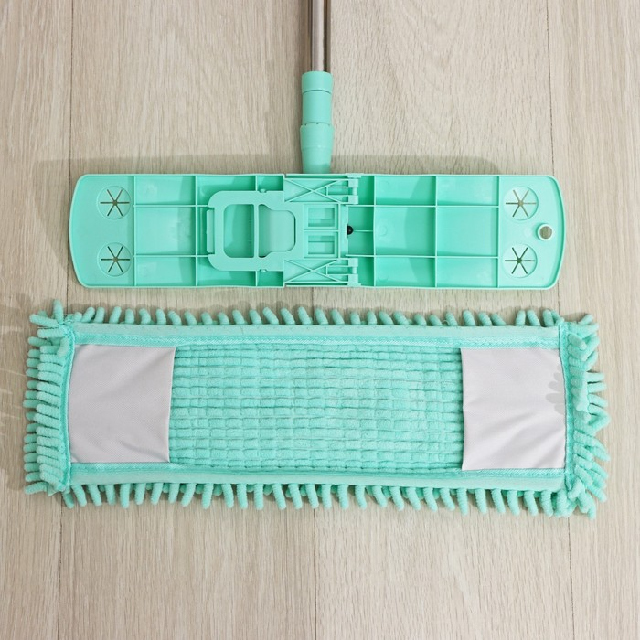 Швабра для мытья пола плоская Доляна, насадка из микрофибры букля 42×12 см, телескопическая стальная ручка 80(130) см