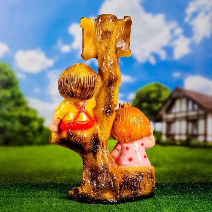 Садовая фигура из гипса &laquo;Мальчик и девочка на дереве&raquo;, 66&times;31&times;40 см, МИКС