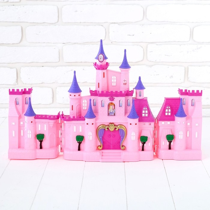 Кукольный замок с фигурками и аксессуарами, свет, звук Кукольный замок с фигурками и аксессуарами, свет, звук