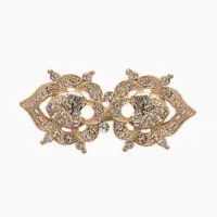 Зажим для кардигана "Ажур", кокошник, цвет белый в золоте Зажим для кардигана "Ажур", кокошник, цвет белый в золоте