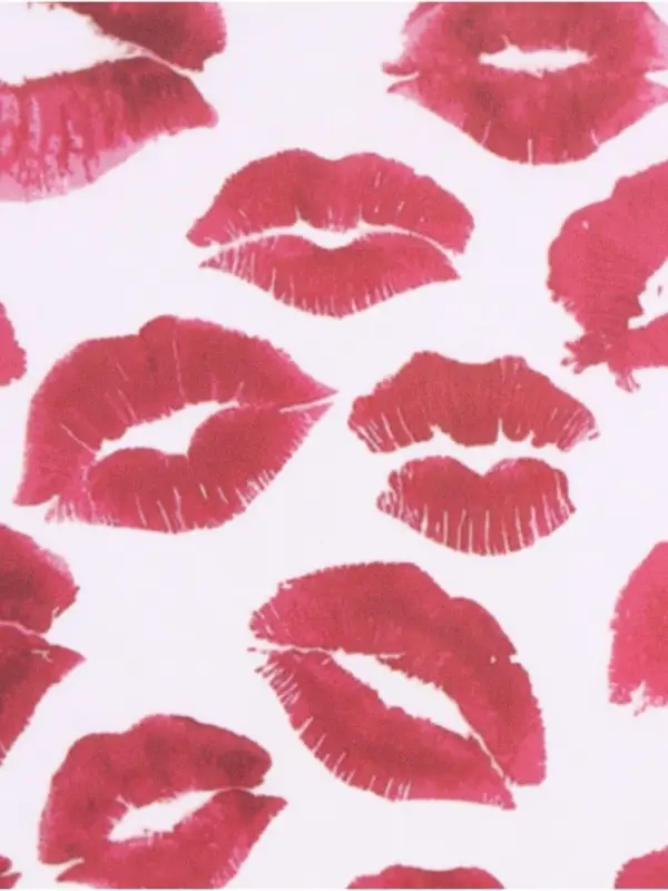 Бумага упаковочная крафт &laquo;Поцелуи&raquo;, 2 листа 50&times;70 см