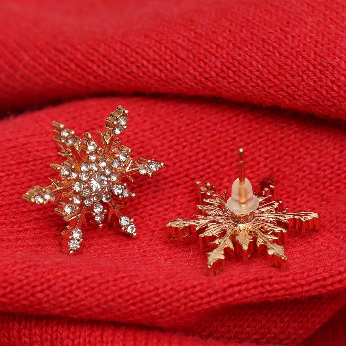 Новый год! Серьги со стразами «Снежинки» прелесть, цвет белый в золоте Новый год! Серьги со стразами «Снежинки» прелесть, цвет белый в золоте