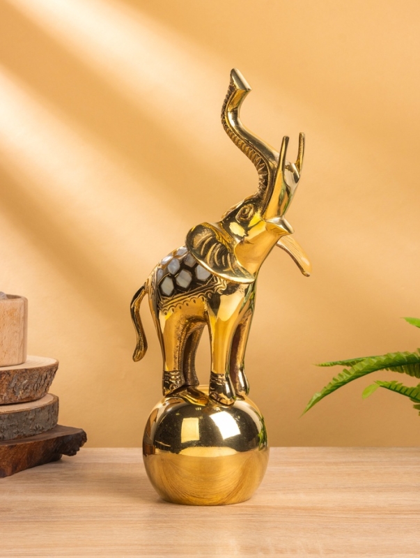 Сувенир Сувенир "Слон на шаре" латунь с перламутром 13х15х33 см