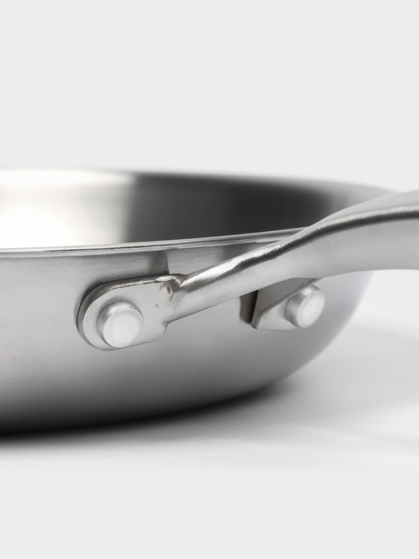 Сковорода 3Ply d=27,5 см, h=5 см, толщина 2,2 мм, индукция Сковорода 3Ply d=27,5 см, h=5 см, толщина 2,2 мм, индукция