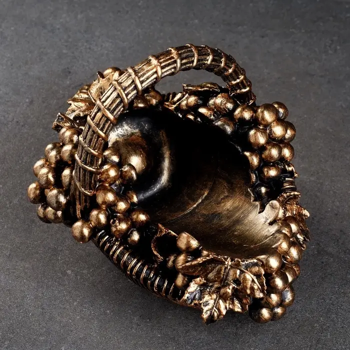 Подставка для бутылки &laquo;Корзина с виноградом&raquo;, под бронзу с позолотой, 20&times;25&times;22 см